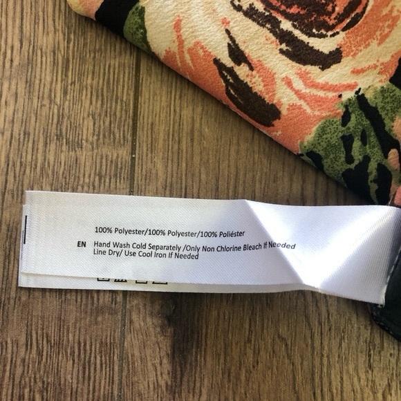 Band of gypsies women tunic blouse in multicoloured flowers size small - Picture 6 of 6